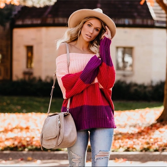 🆕🔥Off the Shoulder Oversized Sweater - Picture 2 of 7